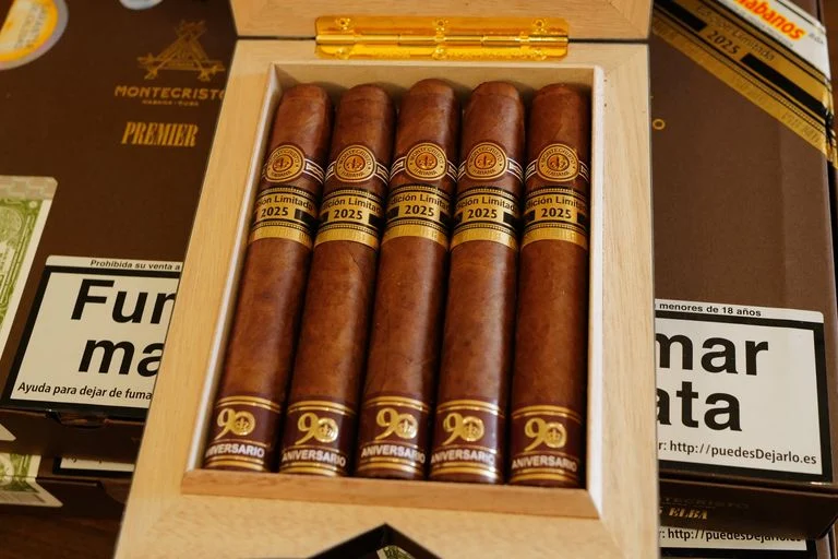 Montecristo Elba EL 2025 Cigar